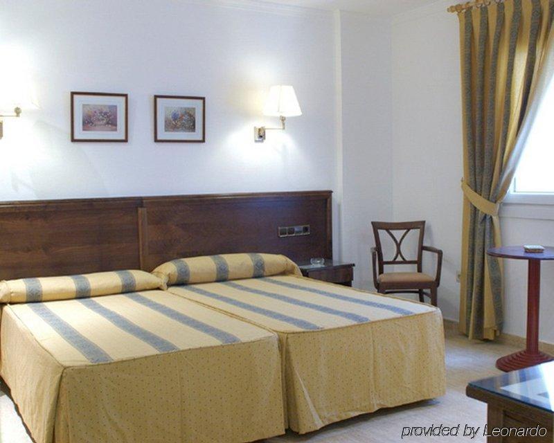 Hotel Tio Felipe Карбонерас Номер фото